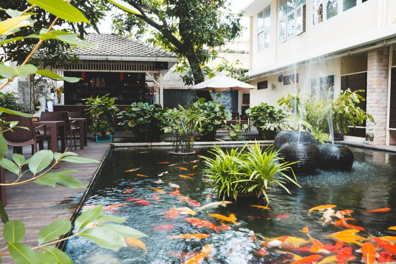 Poppy House Flowers Of Old Bangkok Villa Екстериор снимка